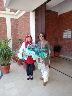 Ms. Durdana Soomro visits IBA