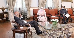 Director-IBA meeting with honorable Governor of the Punjab, Ch. Mohammad Sarwar